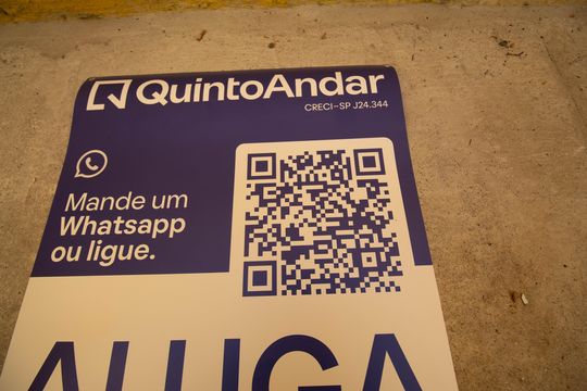 Placa  de casa à venda com 2 quartos, 150m² em Jardim Hebrom, São Paulo