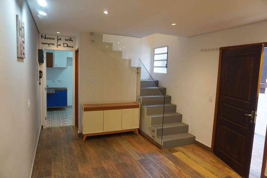 Sala de Estar de casa de condomínio à venda com 2 quartos, 128m² em Jardim California, Barueri