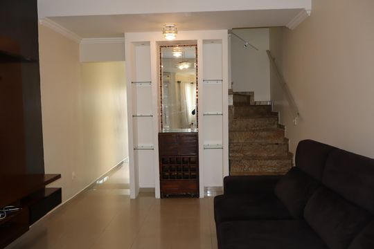 Sala de casa à venda com 3 quartos, 152m² em Vila Ema, São Paulo
