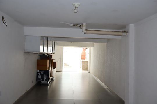 Garagem de casa à venda com 3 quartos, 152m² em Vila Ema, São Paulo