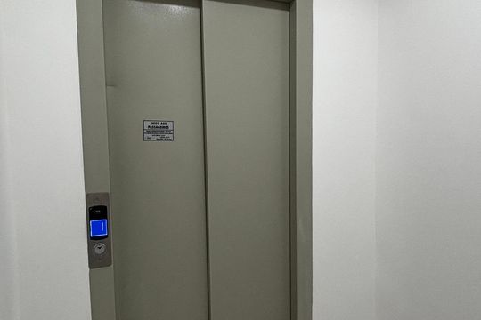 Elevador de apartamento à venda com 2 quartos, 69m² em Vila Metalúrgica, Santo André