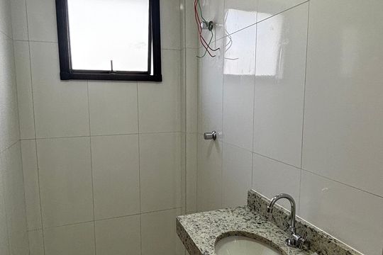 Banheiro da Suíte de apartamento à venda com 2 quartos, 69m² em Vila Metalúrgica, Santo André
