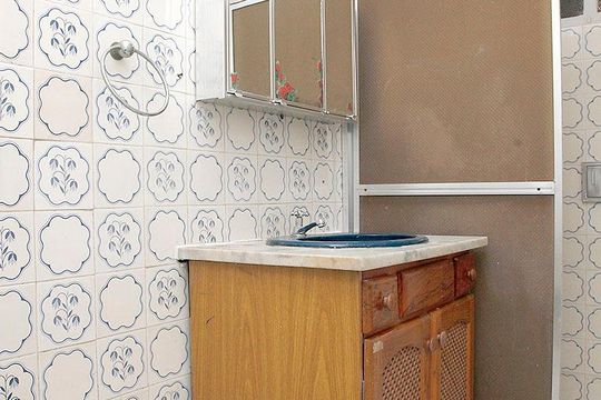 Banheiro de apartamento para alugar com 2 quartos, 75m² em Centro Histórico, Porto Alegre