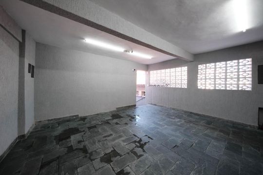 Área externa de casa à venda com 2 quartos, 150m² em Artur Alvim, São Paulo
