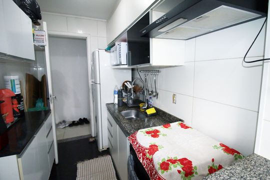 Cozinha de apartamento à venda com 2 quartos, 54m² em Irajá, Rio de Janeiro