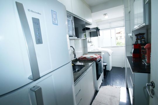 Cozinha de apartamento à venda com 2 quartos, 54m² em Irajá, Rio de Janeiro