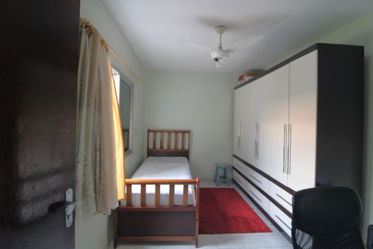 Quarto 2 de casa à venda com 3 quartos, 320m² em Parque Brasil, São Paulo