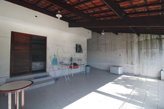 Varanda da suíte de casa à venda com 3 quartos, 320m² em Parque Brasil, São Paulo