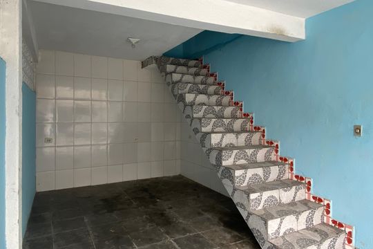 Garagem de casa para alugar com 3 quartos, 120m² em Jardim Munhoz Junior, Osasco