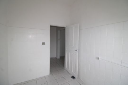 Cozinha de casa para alugar com 2 quartos, 72m² em Vila Baruel, São Paulo