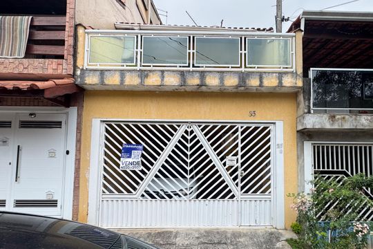 Fachada de casa à venda com 4 quartos, 350m² em Batistini, São Bernardo do Campo
