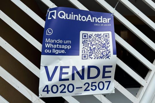 Placa  de casa à venda com 4 quartos, 350m² em Batistini, São Bernardo do Campo
