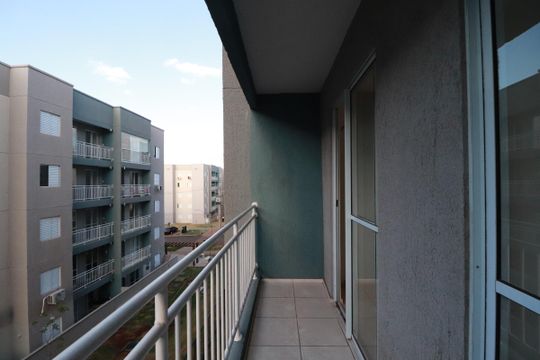 Varanda  de apartamento para alugar com 2 quartos, 48m² em Maubisa, Ribeirão Preto
