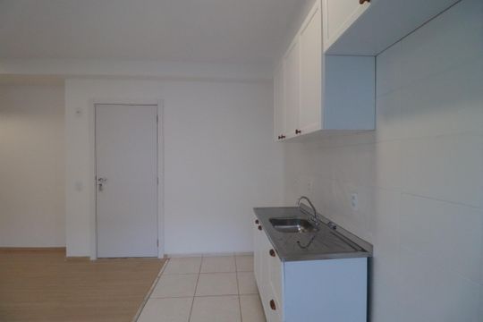 Cozinha  de apartamento para alugar com 2 quartos, 48m² em Maubisa, Ribeirão Preto