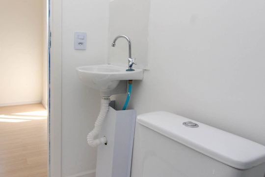Banheiro de apartamento à venda com 1 quarto, 17m² em Vila Andrade, São Paulo