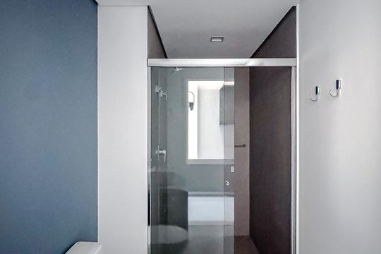 Banheiro de apartamento para alugar com 1 quarto, 42m² em Jardim Analia Franco, São Paulo