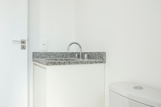 Banheiro da suíte de apartamento à venda com 2 quartos, 72m² em Vila Caminho do Mar, São Bernardo do Campo