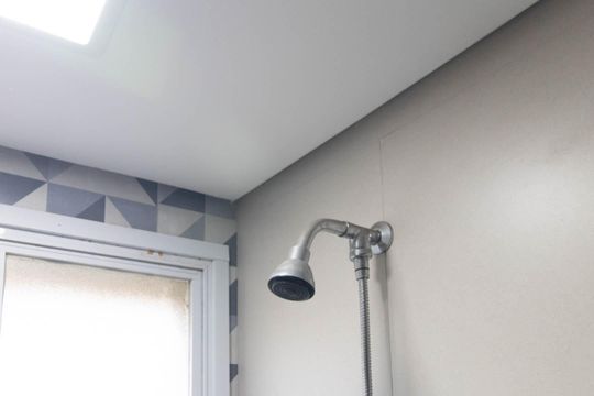 Banheiro Social de apartamento à venda com 3 quartos, 180m² em Santana, Porto Alegre