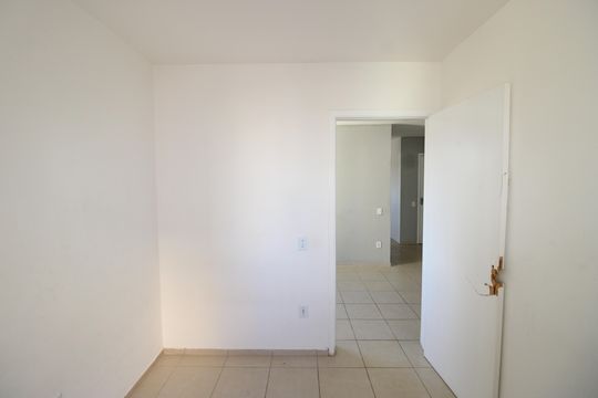 Quarto 2 de apartamento à venda com 2 quartos, 52m² em Jardim Guaianazes, São Paulo