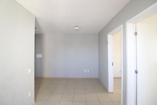 Sala de apartamento à venda com 2 quartos, 52m² em Jardim Guaianazes, São Paulo