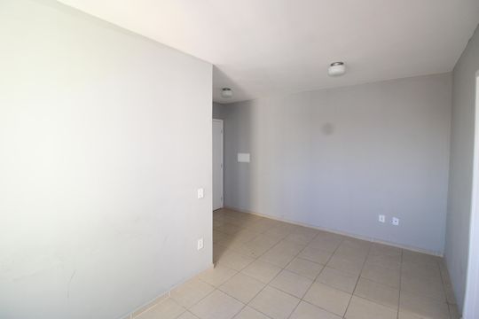 Sala de apartamento à venda com 2 quartos, 52m² em Jardim Guaianazes, São Paulo