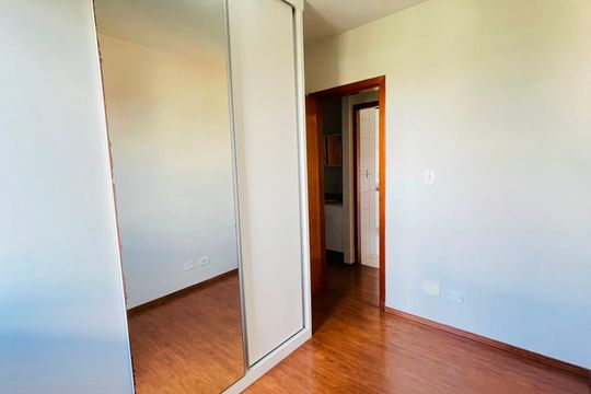 Quarto de apartamento para alugar com 2 quartos, 50m² em Jardim Helena, Cotia