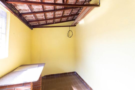 Cozinha Auxiliar de casa para alugar com 3 quartos, 130m² em Vila Santa Maria, São Paulo
