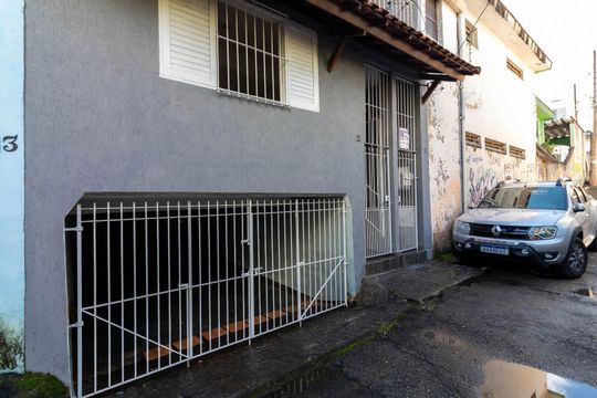 Fachada de casa para alugar com 3 quartos, 130m² em Vila Santa Maria, São Paulo