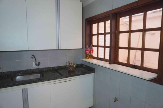 Cozinha de casa de condomínio para alugar com 4 quartos, 360m² em Residencial Quatro (alphaville), Santana de Parnaíba