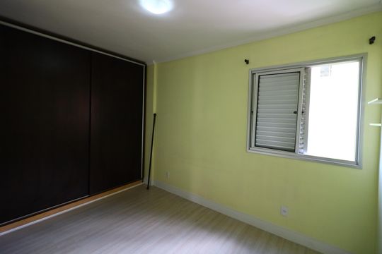 Quarto 1 de apartamento para alugar com 2 quartos, 63m² em Jaguaribe, Osasco