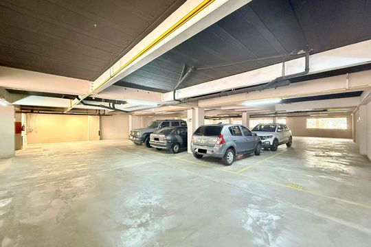 Garagem  de apartamento à venda com 1 quarto, 47m² em Santo Amaro, São Paulo