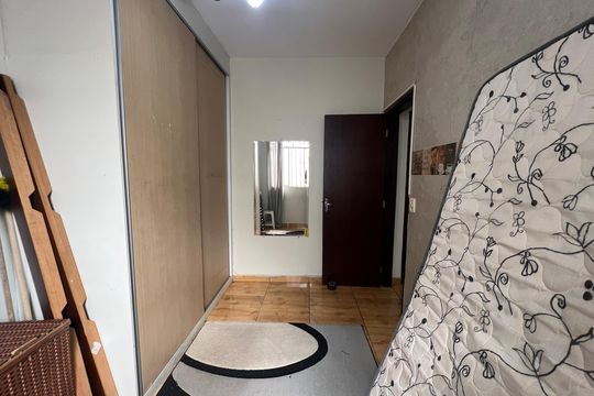 Quarto 1 de casa à venda com 2 quartos, 90m² em Serrano, Belo Horizonte