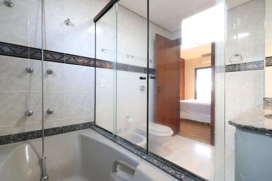 Banheiro da Suíte de apartamento à venda com 3 quartos, 145m² em Vila Leopoldina, São Paulo