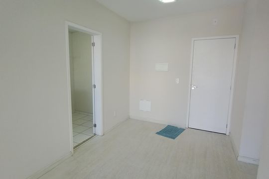 Sala de apartamento para alugar com 2 quartos, 55m² em Centro, Suzano