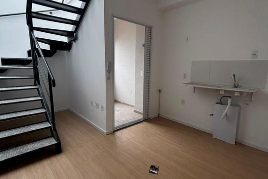 Sala de apartamento à venda com 1 quarto, 77m² em Santo Amaro, São Paulo