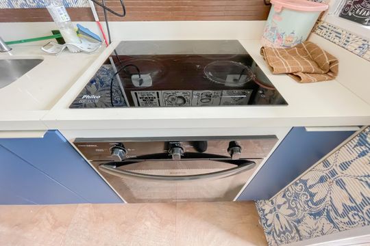 Cozinha e Área de Serviço de casa de condomínio para alugar com 2 quartos, 65m² em São Pedro, Osasco