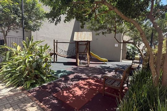 Playground de apartamento à venda com 2 quartos, 42m² em Parque Pan Americano, São Paulo