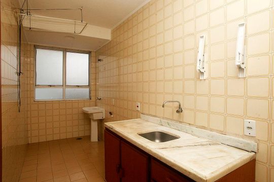 Cozinha /Área de serviço de apartamento para alugar com 1 quarto, 42m² em Partenon, Porto Alegre