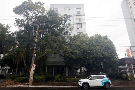 Fachada de apartamento para alugar com 1 quarto, 42m² em Partenon, Porto Alegre