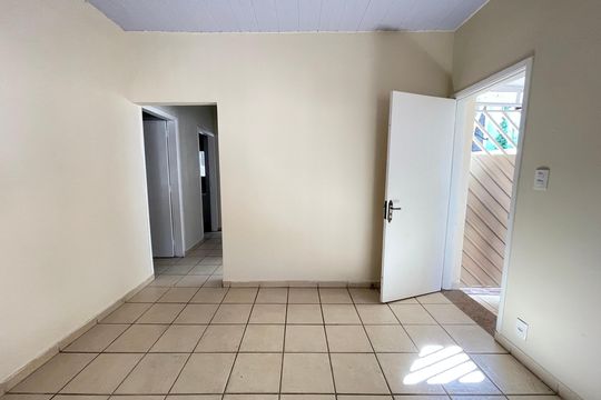 Casa à venda com 2 quartos, 255m² em Vila Sonia, São Paulo