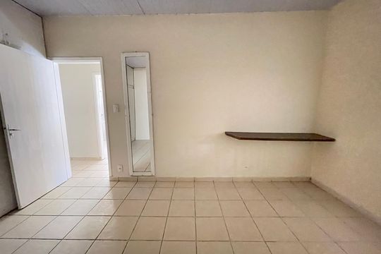 Casa à venda com 2 quartos, 255m² em Vila Sonia, São Paulo