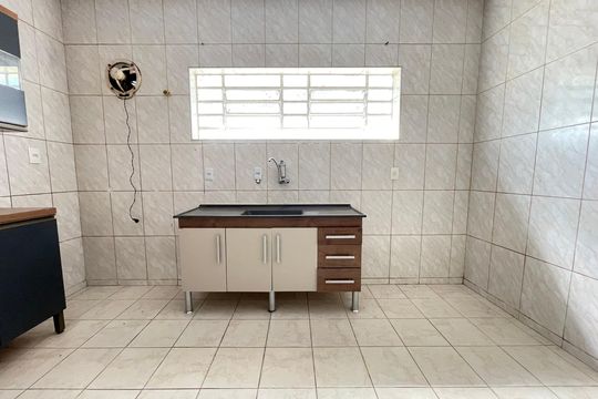 Casa à venda com 2 quartos, 255m² em Vila Sonia, São Paulo