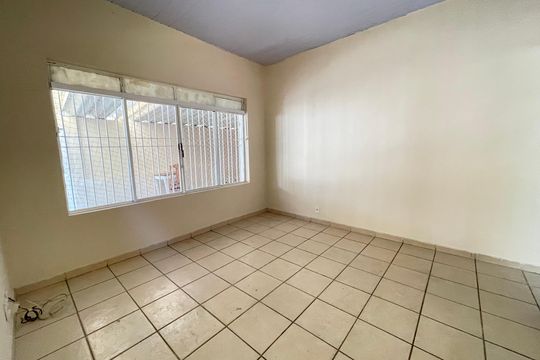 Casa à venda com 2 quartos, 255m² em Vila Sonia, São Paulo