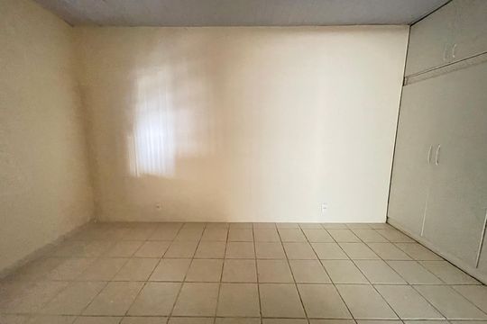 Casa à venda com 2 quartos, 255m² em Vila Sonia, São Paulo