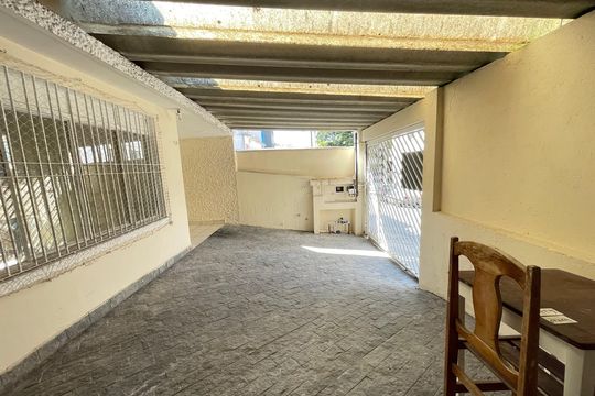 Casa à venda com 2 quartos, 255m² em Vila Sonia, São Paulo