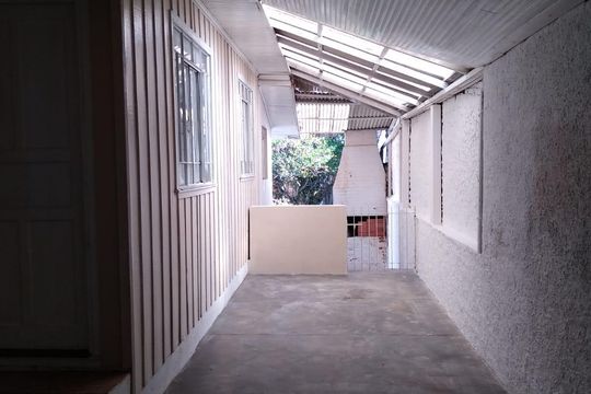 Quintal de casa à venda com 4 quartos, 128m² em Parolin, Curitiba