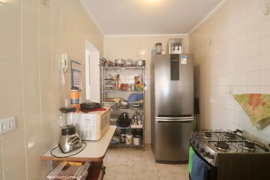 Cozinha de apartamento para alugar com 2 quartos, 62m² em Jardim Tres Marias, Guarujá