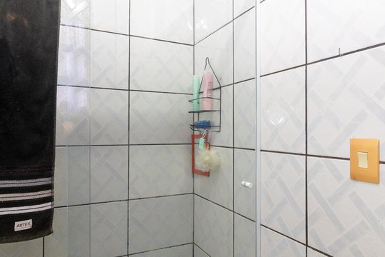 Banheiro Social de casa para alugar com 2 quartos, 100m² em Bento Ribeiro, Rio de Janeiro