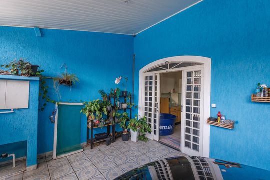 Garagem de casa para alugar com 3 quartos, 380m² em Piracangaguá, Taubaté