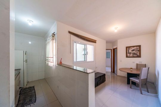 Sala de apartamento à venda com 2 quartos, 80m² em Vila Guarani, Santo André